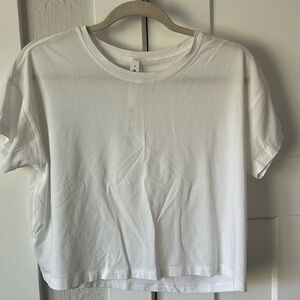 Lululemon Cropped Tee size 8